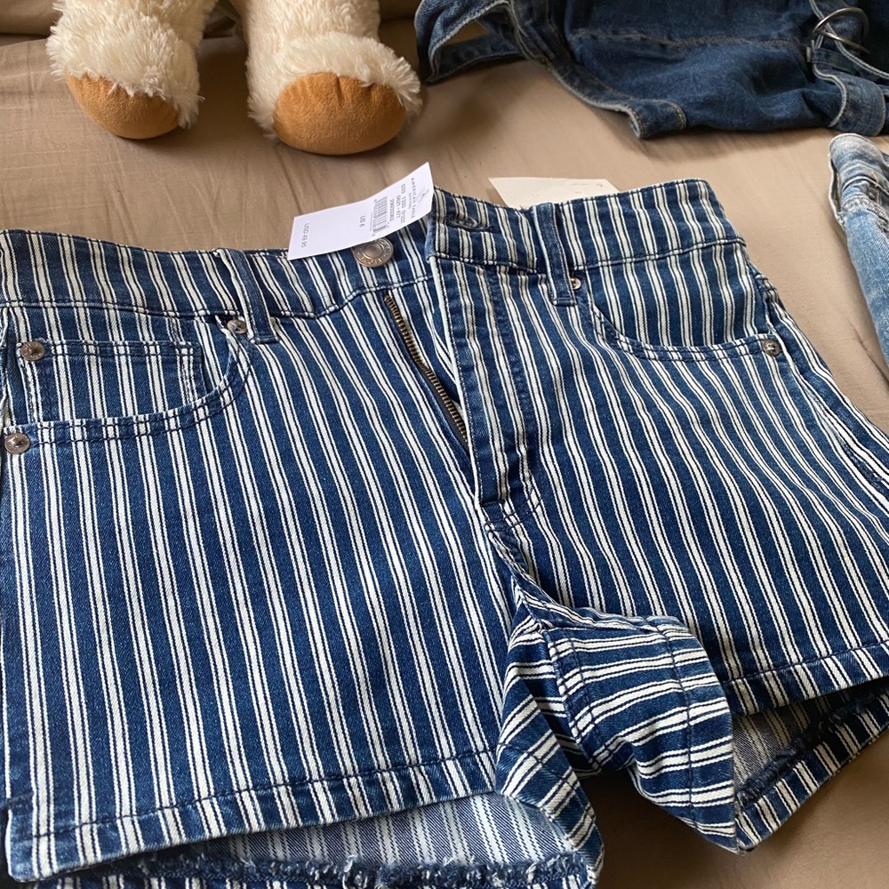 Hi rise shortie American eagle shorts